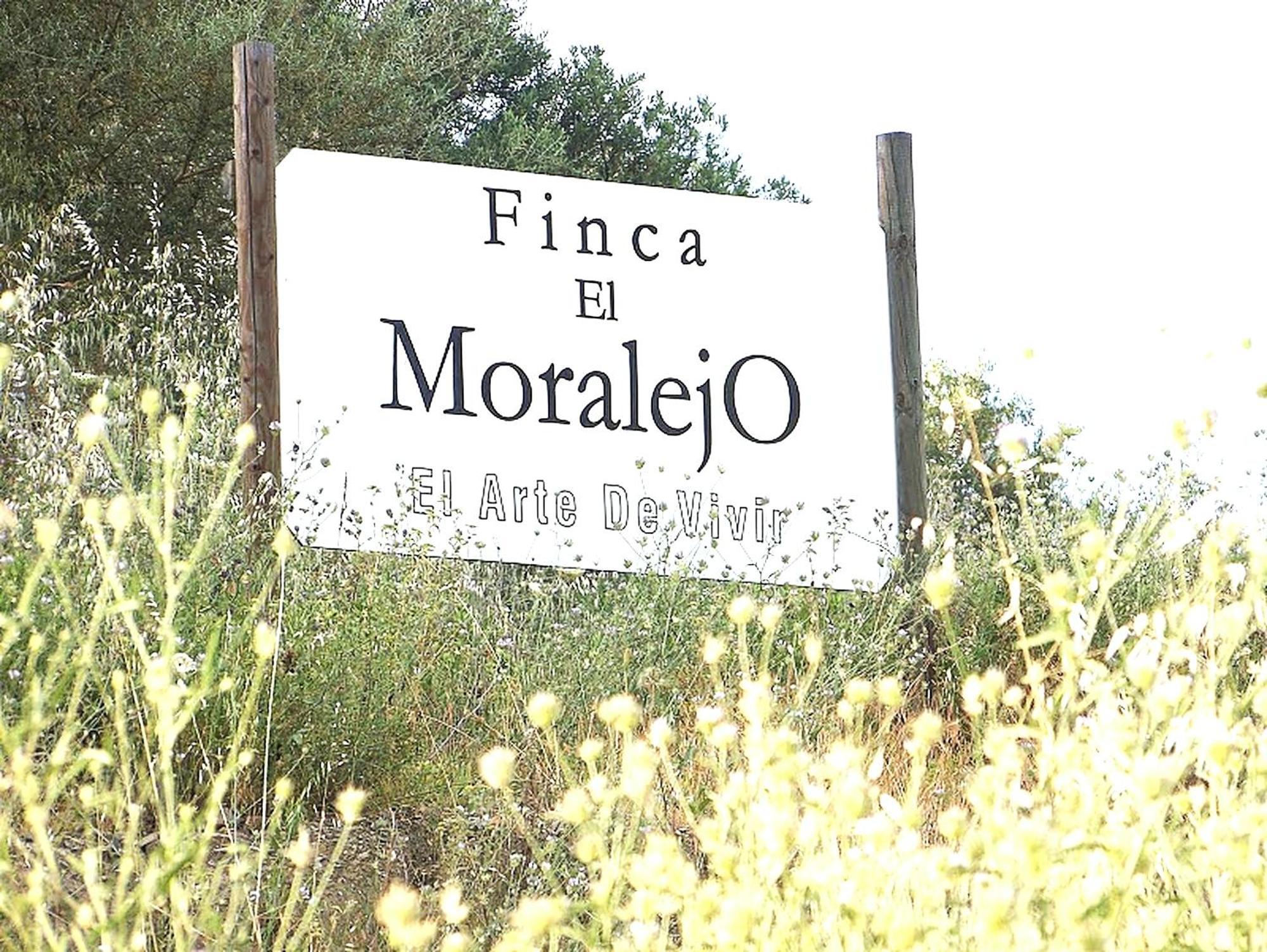 Rural Cottage, With Pool & Optional Private 6 Guests Jacuzzi Tolox Exterior foto